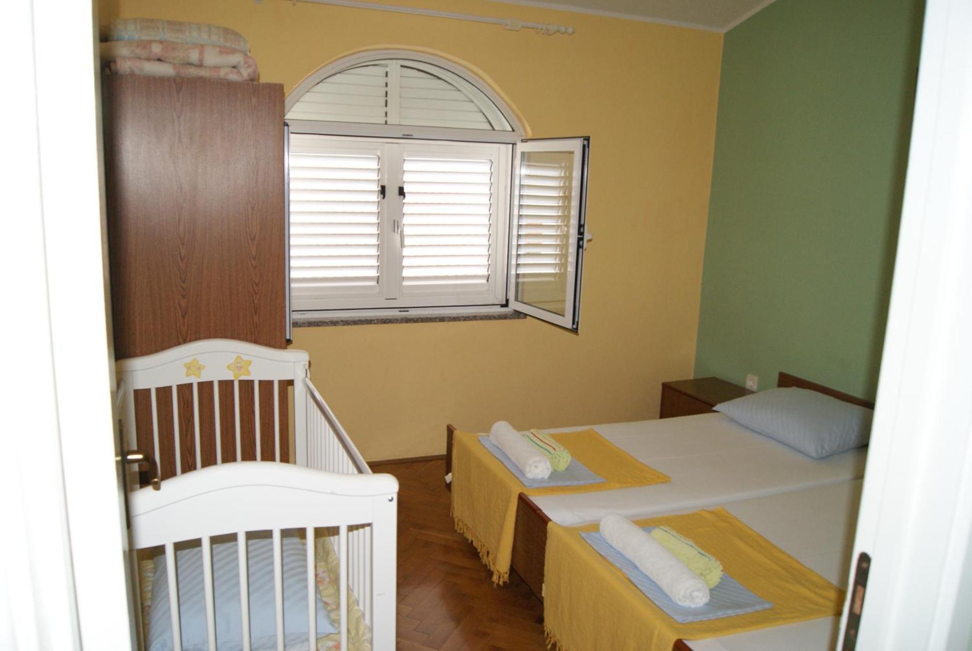 Apartments Marta - Zadar - Near The Sea Bilik gambar