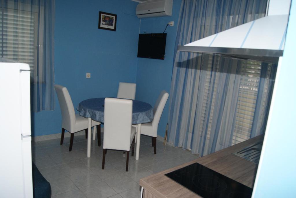 Apartments Marta - Zadar - Near The Sea Bilik gambar