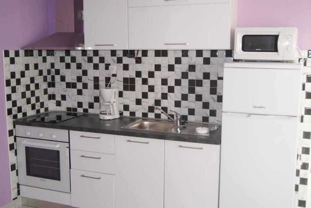 Apartments Marta - Zadar - Near The Sea Bilik gambar